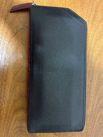 카미유 포르네 블랙 가죽 장지갑