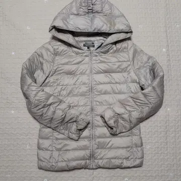 TOMMY HILFIGER 후드 부착 다운 코트 그레이