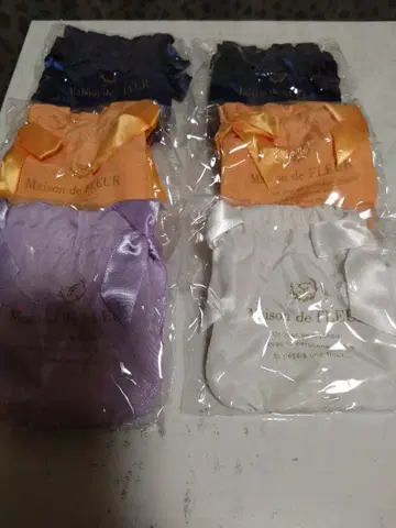 Maison de FLEUR/더블 리본 개더 백 키링 2 6개