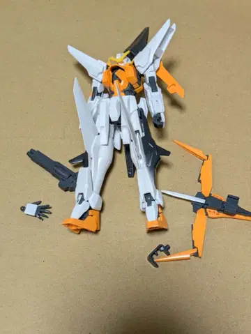 건담 프라모델 HG 큐리오스 조립 완료품