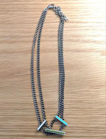 델피느 샬롯 목걸이