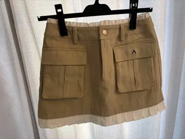 ANDMARY 베이지 플리츠 미니 스커트