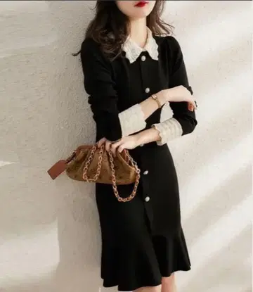 레이스 절개 니트 원피스