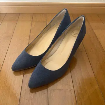 다크 블루 스틸레토 하이힐