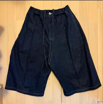 SAGE NATION BOX PLEAT SHORT RAW DENIM