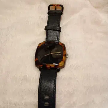 NIXON 더 셔터 손목시계