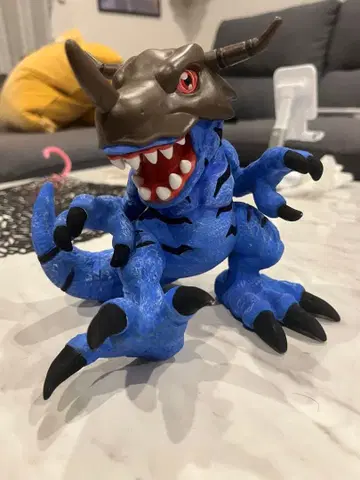 그레이몬 피규어 도색 완료