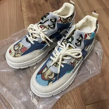 LI-VIPA 스니커즈