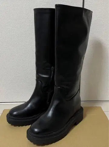 블랙 롱 부츠 통굽 지퍼 포함