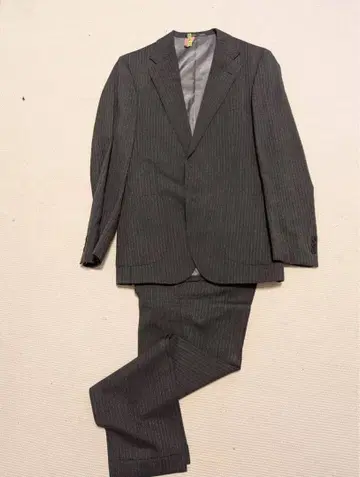 EDIFICE 스트라이프 비즈니스 정장