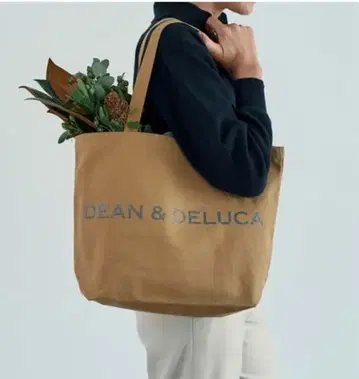 델루카 차리티 2025 토트백 카페오레 L 사이즈