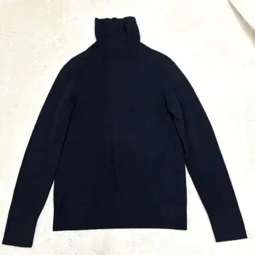 UNIQLO 캐시미어 하이넥 스웨터 긴팔 네이비 M 사이즈