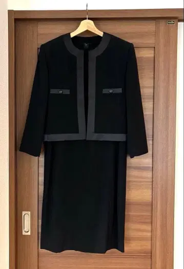 새상품급 피에르 가르뎅 테이핑 노카라 원피스 셋업 11