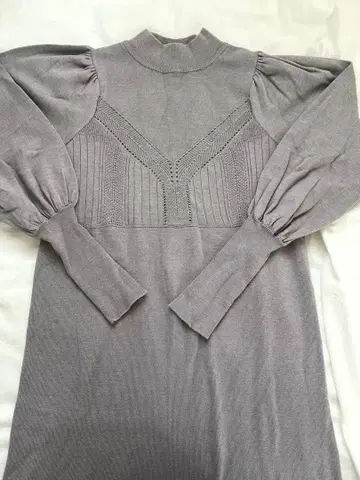 보라색 니트 원피스 하이넥 벌룬 슬리브