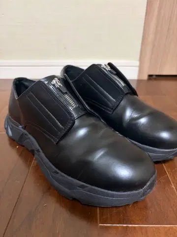zara vibram 지퍼 블랙 로퍼