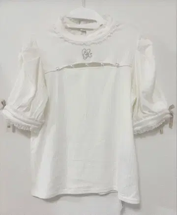 ROJITA 데콜테 오픈 펄 디자인 TOPS