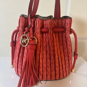Michael Kors 플리츠 핸드백 레드