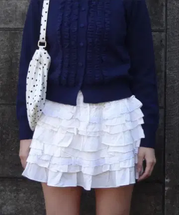 익명 배송 fekete 프릴 미니 스커트 택 포함 미사용