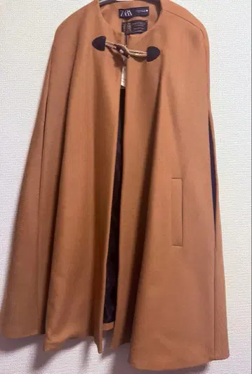 ZARA 판초 코트