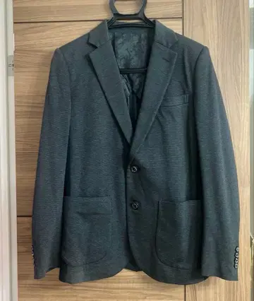 1 piu 1 uguale 3 자켓