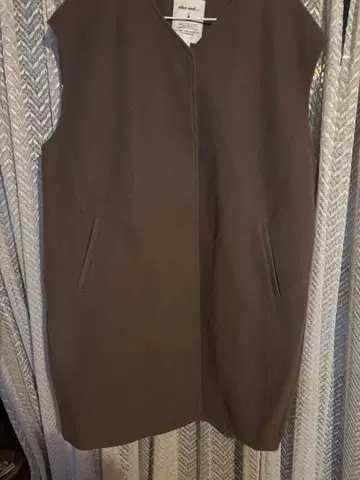 niko and - 브라운 슬리브리스