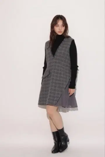 리랜드트루 라메 트위드 사이드 플리츠 점프 스커트