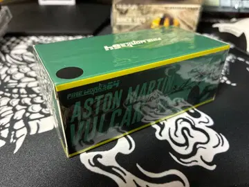 FINE WORKS64 1/64 애스턴 마틴 벌칸 블랙