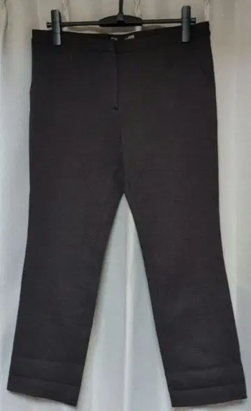 더마 컬렉션 팬츠 브라운