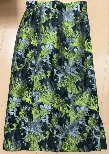 ROSE BUD 자카드 스커트