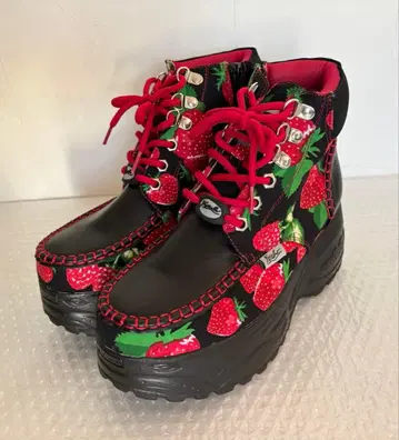 YOUSUKE 신발 이치고 패턴 24.0cm 통굽 하이컷 스니커즈