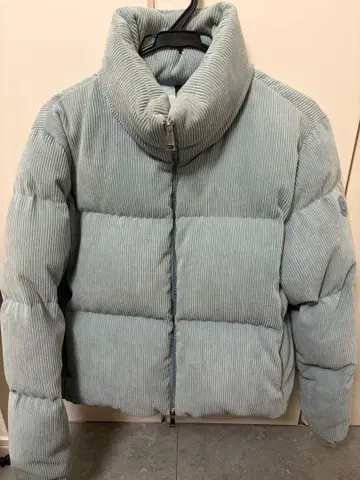 MONCLER 라이트 블루 코듀로이 다운 자켓