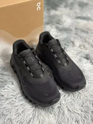 [무료배송] On Cloudmonster 블랙 러닝화