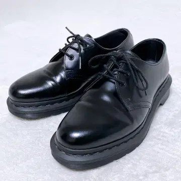 새상품급 닥터마틴 3홀 부츠 1461 MONO UK4 블랙 포스트맨