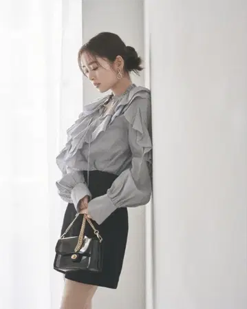 Apuweiser-riche 하이웨스트 미니 스커트 백