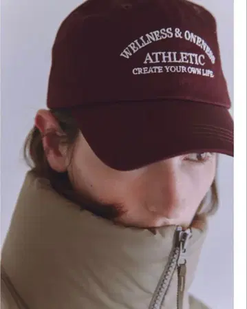 [ 새상품 ] emmi 자수 캡