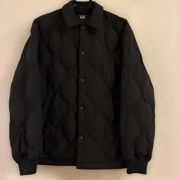 유니클로 퍼프 테크 퀼팅 자켓 남성용 M 사이즈 블랙
