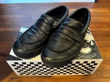 블랙 슬립온 로퍼