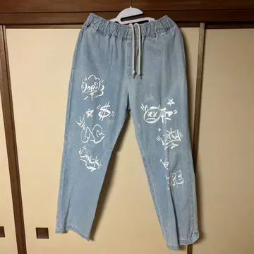 SPINNS 그래픽 프린트 데님