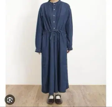 사만사 모스모스 데님 스탠드 카라 턱 원피스