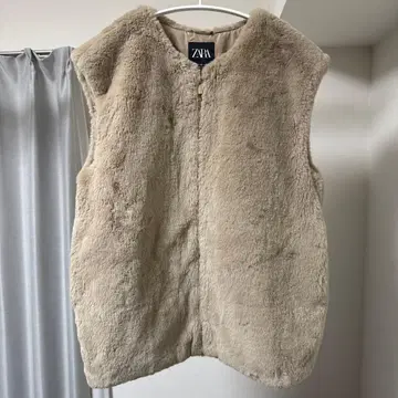 [ 새상품급 ] ZARAKIDS 퍼 베스트 11-12 사이즈 152cm