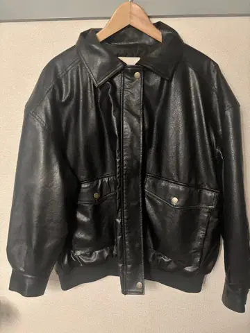 JaVa 블랙 가죽 자켓