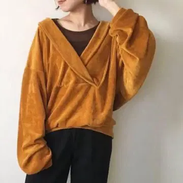 Baserange 벨로아 상의