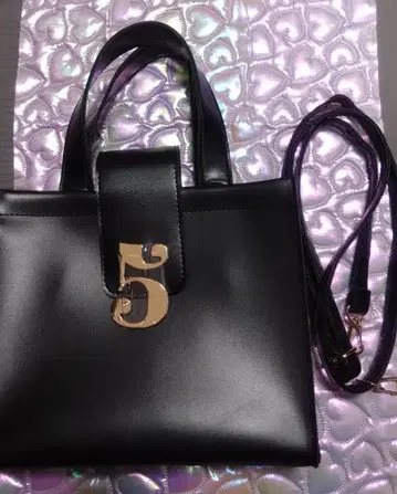 TNEWTIES  부속 백