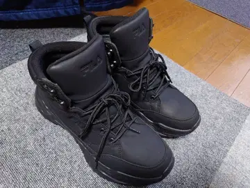 신발 FILA 블랙 하이컷 27.0cm