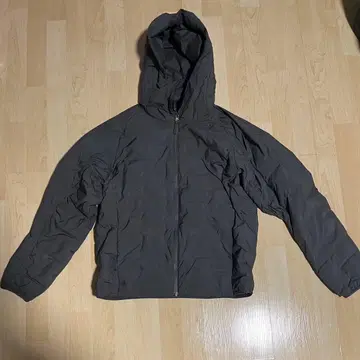 유니클로 UNIQLO 퍼프 테크 후드티 남성용 M 사이즈 다크 그레이
