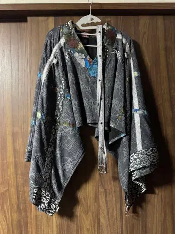 QutieFrash 기모노 소매 판초