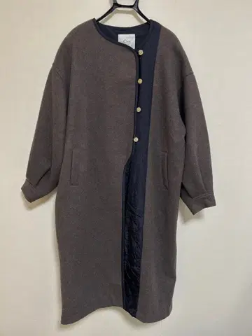 notch. 노치 아지메 퀼팅 롱 코트 M / 브라운 네이비