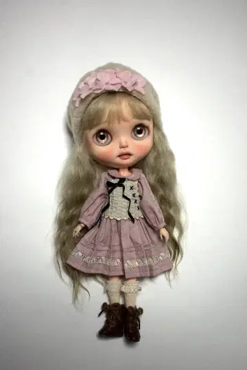 브라이스 아웃핏 4점 헤어 장식 포함 의류 세트