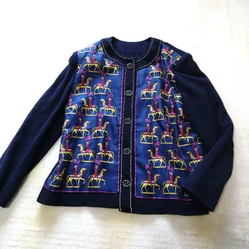 긴팔 가디건 스카프 패턴 큐빅 비쥬 버튼 말 패턴 빈티지