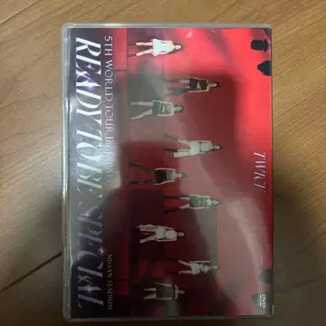 TWICE 5TH WORLD TOUR